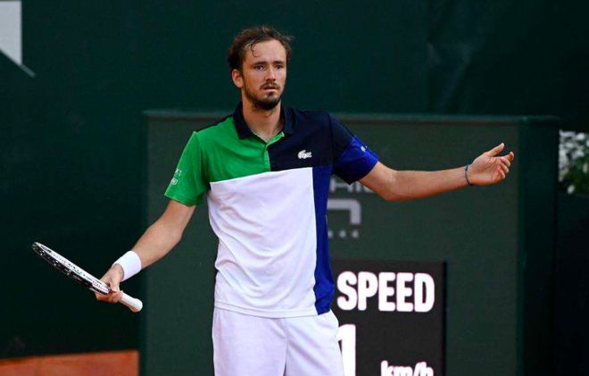 强敌压迫下 强敌压迫下