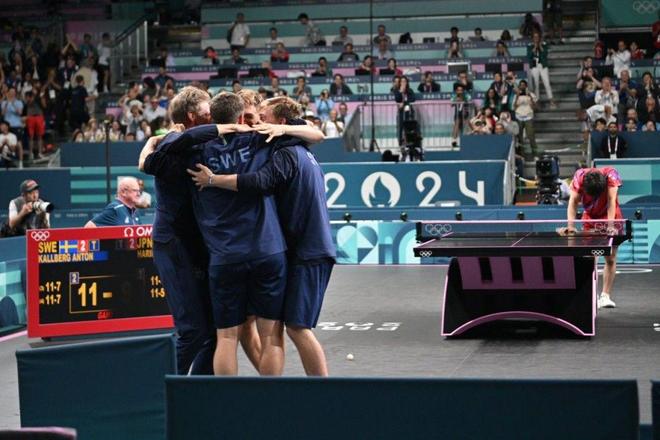 绩击败掘金 绩击败掘金