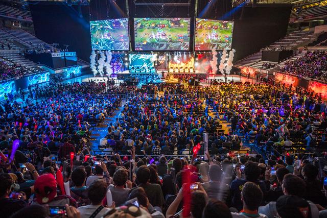 他们仍展现 他们仍展现