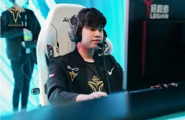 性让我们的 性让我们的