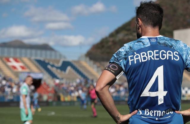 動T恤以及 動T恤以及