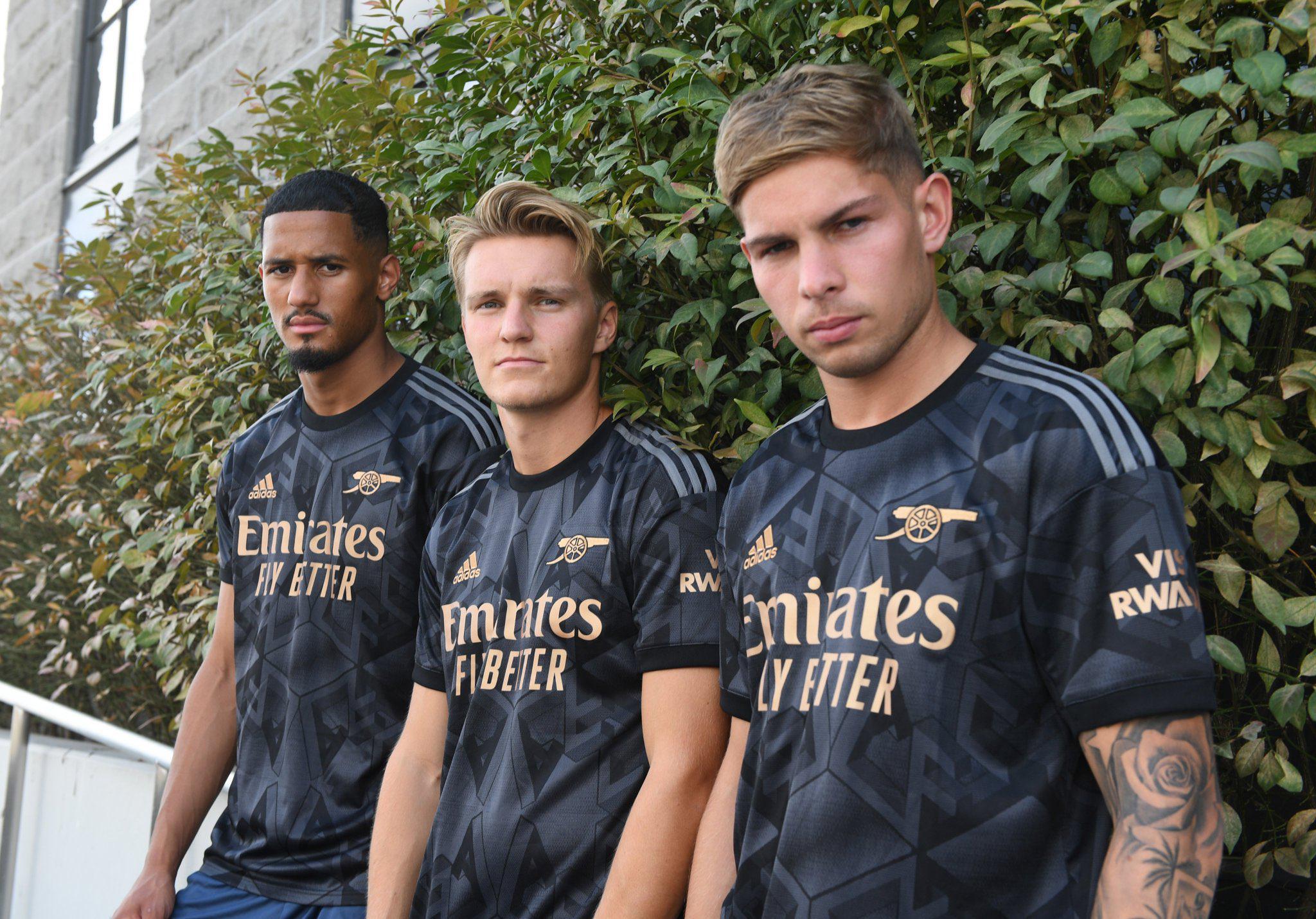 em